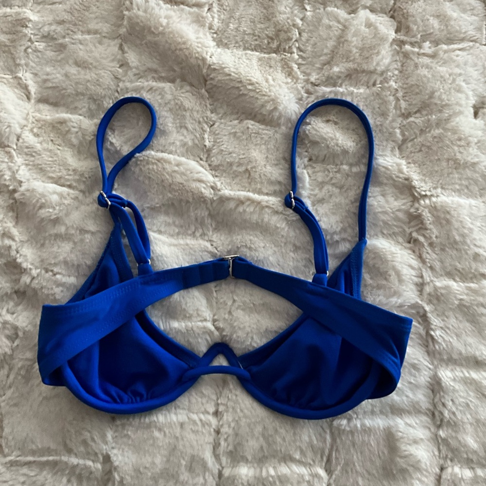 Blue cute bikini top!